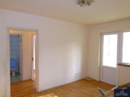 inchiriere-apartament-2-camere-confort-1-decomandat-in-ploiesti-zona-malu-rosu